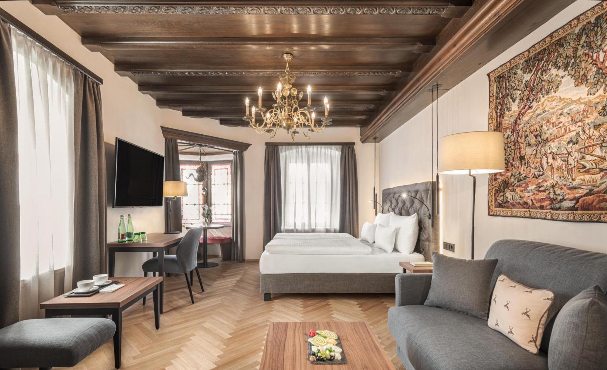 Deluxe Junior Suite,1742568894:JPEG