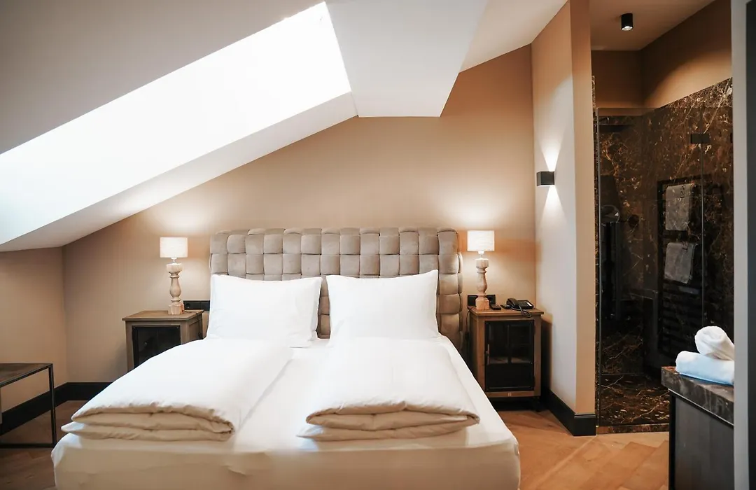 Boutiquehotel Weisses Roessl-1